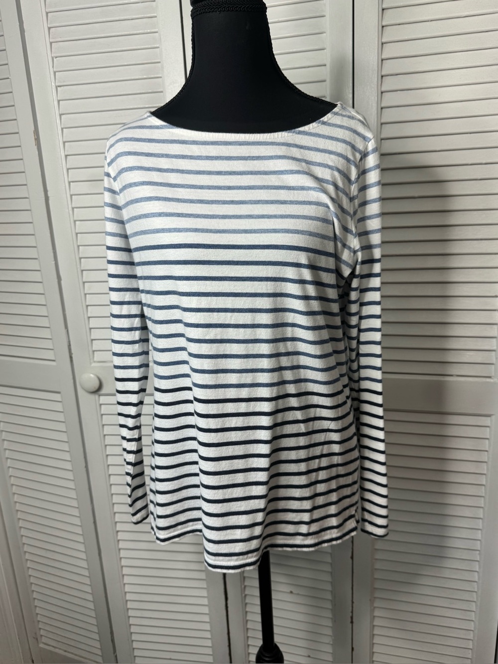 Boden Nautical Gradient Striped Long Sleeve Boatneck Blue Ombré Tee Shirt 10